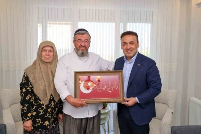 Vali Sözer, gazinin evinde minnet duygusunu ifade etti
