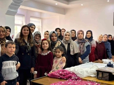 Vali S&ouml;zer&rsquo;in eşi S&ouml;ğ&uuml;t&rsquo;te temaslarda bulundu