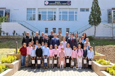 Vali S&ouml;zer, &ouml;ğrencilerle bir araya geldi
