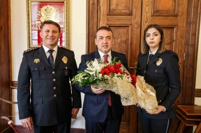 Vali S&ouml;zer, Polis Haftası dolayısıyla teşkilat mensuplarını kabul etti
