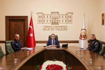 Vali S&ouml;zer, Yeni Yıl Tedbirlerine İlişkin Hazırlık ve Koordinasyon Toplantısı&rsquo;na katıldı
