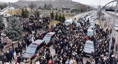 Vali Taşolar&rsquo;a &Ccedil;ankırılardan duygusal veda
