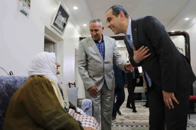 Vali Taşolar&rsquo;dan yaşlılara "Sizi seviyorum" mesajı
