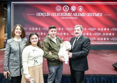 Vali Tavlı: "G&uuml;&ccedil;l&uuml; &uuml;lke olmanın ilk şartı g&uuml;&ccedil;l&uuml; bir aile yapısı"
