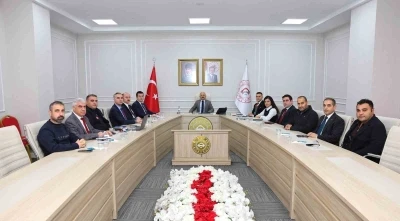 Vali yardımcılarıyla değerlendirme toplantısı  yapıldı
