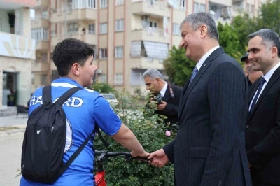Vali Yavuz, Kozan&rsquo;da vatandaşlarla bir araya geldi
