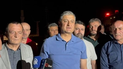 Vali Yavuz: &quot;Karabük’teki orman yangını çevrelendi, 300 personel ile çalışmalar sürüyor&quot;
