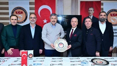 Vali Yılmaz&rsquo;dan Eskişehir&rsquo;de dayanışma ve hizmet vurgusu
