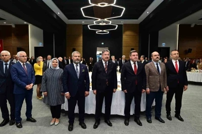 Vali Yılmaz Eskişehir Sempozyumu Gala Yemeği&rsquo;ne katıldı
