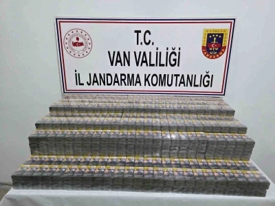 Van’da 2 bin 470 paket kaçak sigara ele geçirildi
