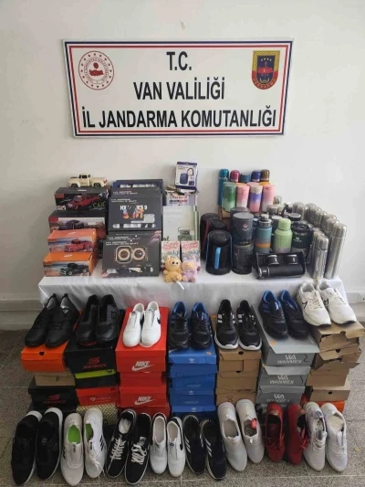 Van&rsquo;da 209 par&ccedil;a ka&ccedil;ak eşya ele ge&ccedil;irildi
