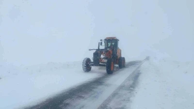 Van’da 28 yerleşim yerinin yolu ulaşıma kapandı
