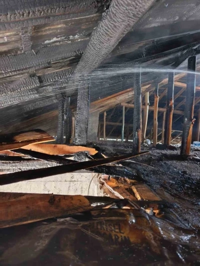 Van&rsquo;da &ccedil;atı yangını
