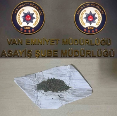 Van&rsquo;da farklı su&ccedil;lardan 43 kişi tutuklandı

