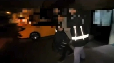 Van&rsquo;da g&ouml;&ccedil;men ka&ccedil;ak&ccedil;ılığı operasyonlarında 3 tutuklama
