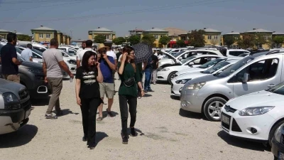 Van’da ikinci el açık oto pazarında durgunluk sürüyor
