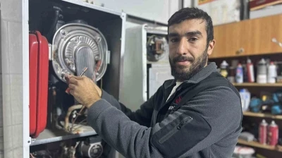 Van’da kombi ustası uyardı: &quot;Bakımı son ana bırakmayın&quot;
