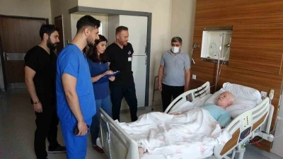 Van’da ölümcül damar yırtığı 15 kişilik ekip tarafından ameliyat edildi
