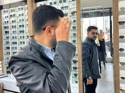 Van&rsquo;da optisyenlerden sahte g&uuml;neş g&ouml;zl&uuml;ğ&uuml; uyarısı
