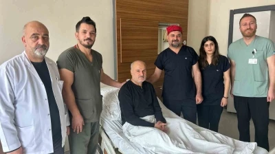 Van&rsquo;da riskli glomus t&uuml;m&ouml;r&uuml; ameliyatı başarıyla ger&ccedil;ekleştirildi
