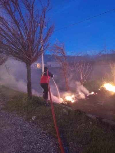 Van&rsquo;da sazlık yangını
