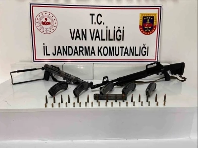 Van&rsquo;da silah ve m&uuml;himmat ele ge&ccedil;irildi
