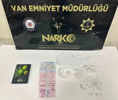 Van’da ‘torbacı’ operasyonu
