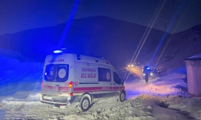 Van&rsquo;da zorlu hasta kurtarma operasyonu
