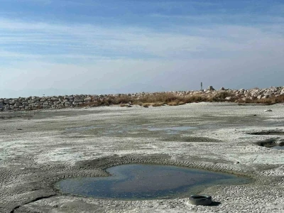 Van Gölü çekilince balıkçı limanları karaya döndü

