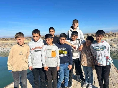 Van Gölü’nde yazın sararan saçlar kışın eski rengine döndü
