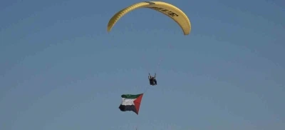 Van Gölü semalarında Filistin bayrağı açtılar
