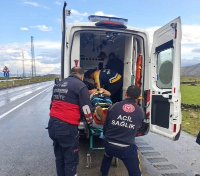 Van&rsquo;ın &Ccedil;aldıran il&ccedil;esinde trafik kazası: 5 yaralı
