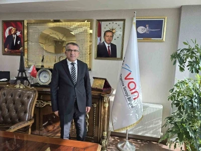 Van OSB Başkanı Memet Aslan: "Kesintisiz demiryolu Van&rsquo;ı k&uuml;resel ticaretin kilit &uuml;ss&uuml; haline getirir"
