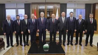 Van TSO heyeti Ticaret Bakanı ile g&ouml;r&uuml;şt&uuml;
