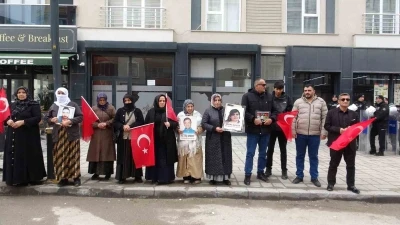 Vanlı anne: "&Ccedil;ocuklarımızın hayallerini &ccedil;aldılar"

