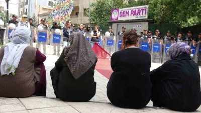 Vanlı anneler, terörsüz Türkiye istiyor
