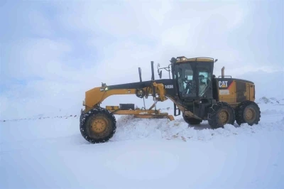 Varto’da 8 köy yolu ulaşıma kapandı
