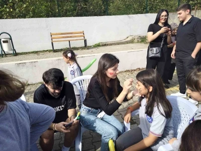 Veliler geleneksel oyunlarla yeniden çocuk oldu
