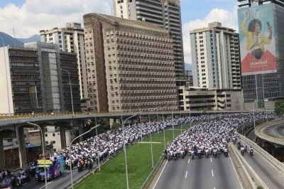 Venezuela&rsquo;da ABD yaptırımlarının kaldırılması i&ccedil;in başlatılan y&uuml;r&uuml;y&uuml;ş başkentte sona erdi
