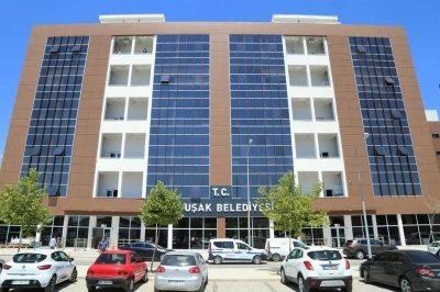 Vergi borcunu &ouml;demeyen Uşak Belediyesi kara listeye girdi
