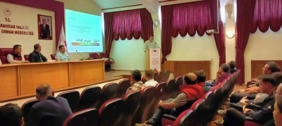 Veteriner hekimlere y&ouml;nelik şap hastalığıyla m&uuml;cadele toplantısı yapıldı
