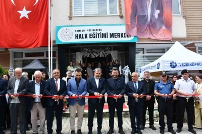 Vezirk&ouml;pr&uuml;&rsquo;de el emeği &uuml;r&uuml;nler yıl sonu sergisi
