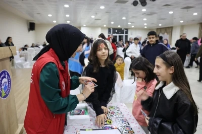 Vezirk&ouml;pr&uuml;&rsquo;de yetim &ccedil;ocuklar i&ccedil;in iftar programı
