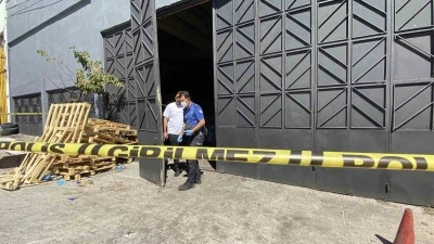 Yağ tankına düşen anne ve oğlunun cenazesi morga kaldırıldı
