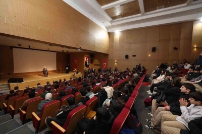 Yahya Kaptan, Dilovası&rsquo;nda anıldı
