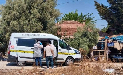 Yakınları tarafından evinde ölü bulundu
