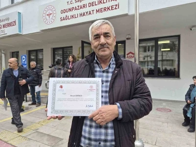 Yaklaşık 40 yıldır i&ccedil;tiği sigarayı 1 haftada bıraktı
