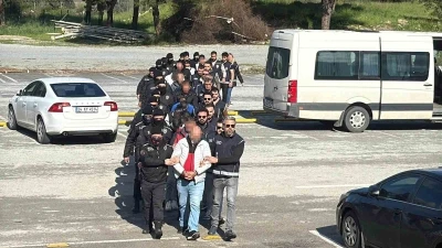 Yalıkavak a&ccedil;ıklarında g&ouml;&ccedil;men faciası: 16 ş&uuml;pheli adliyede
