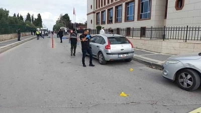 Yalova&rsquo;da adliye &ouml;n&uuml;ndeki cinayetin kan donduran g&ouml;r&uuml;nt&uuml;leri ortaya &ccedil;ıktı
