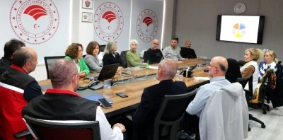 Yalova&rsquo;da yaban mersini &uuml;reticilerine eğitim
